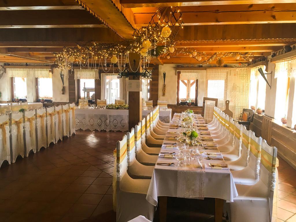 Penzion Slanicky Dvor Námestovo Buitenkant foto