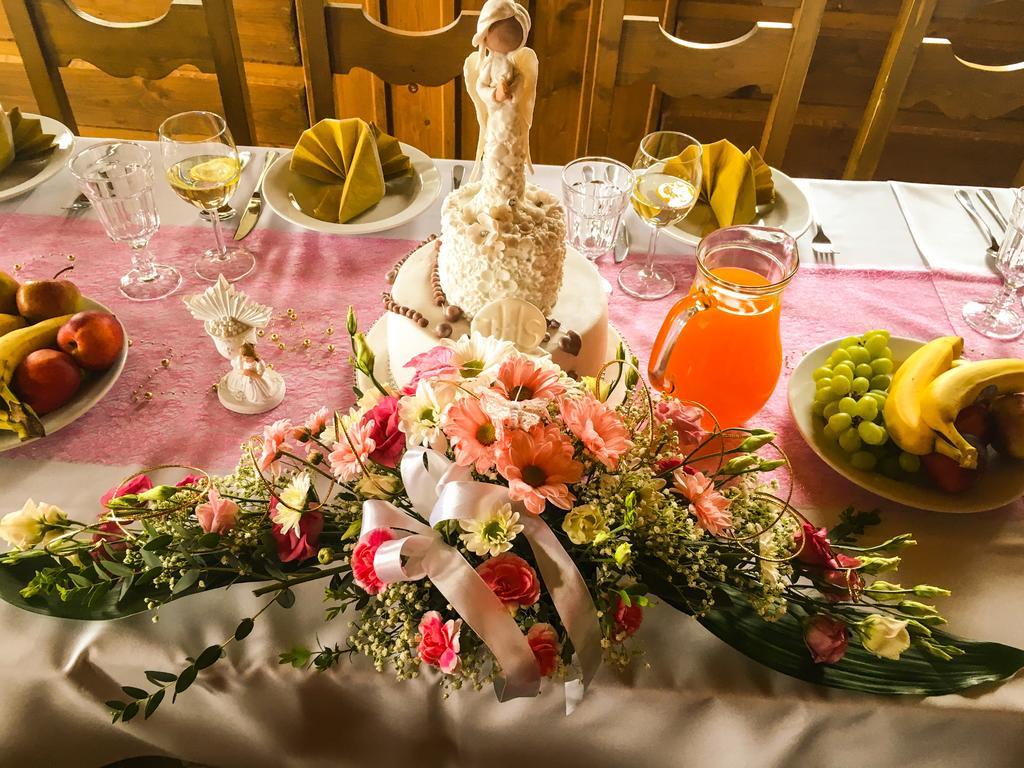Penzion Slanicky Dvor Námestovo Buitenkant foto